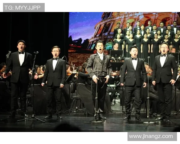 足球明星惊喜现身朗朗钢琴演奏会现场共谱音乐与运动的完美交融